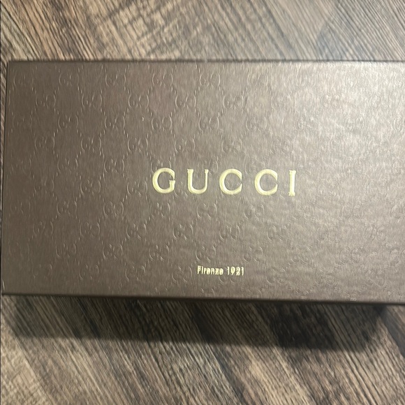 Gucci Women's Sneakers Box - Brown - Picture 11 of 11